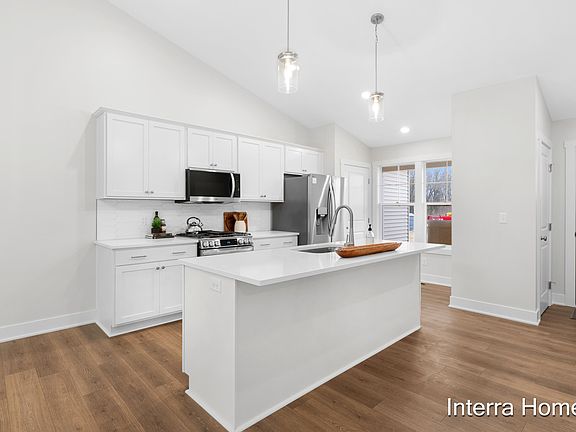 5th image of 1575 N Village Cir