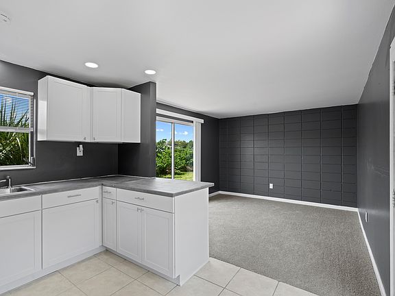 3rd image of 8134 Krag Dr #C
