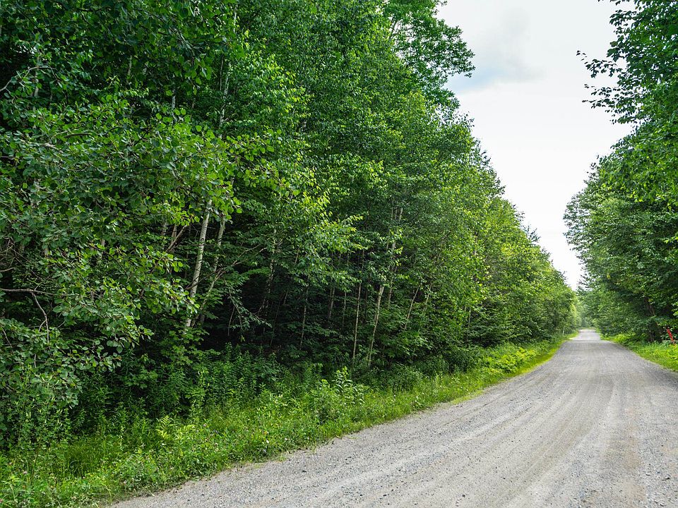 2nd image of 31 Woodsman Road