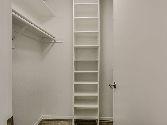 Mission Springs Apartments Bedroom Closet