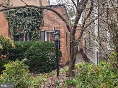 214 9th St SE, Washington, DC, 20003