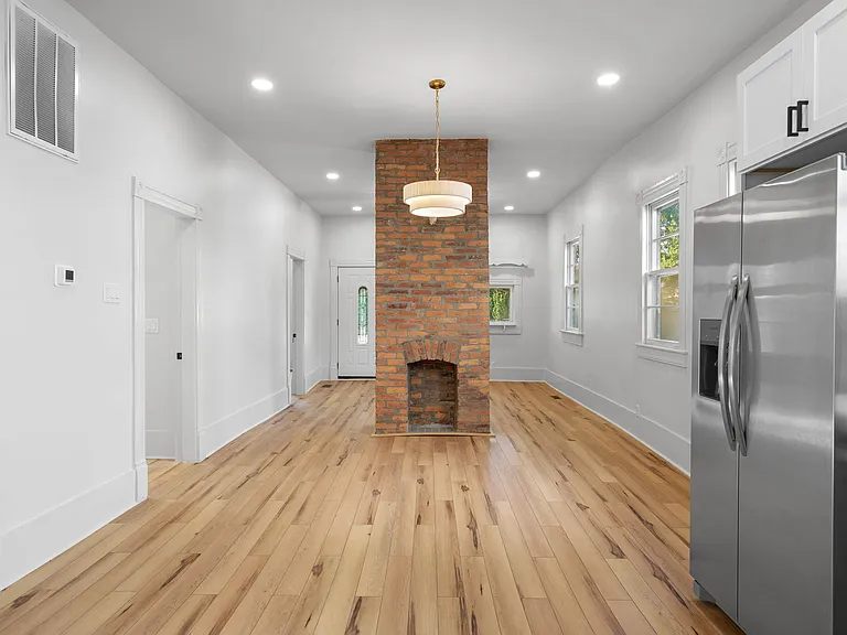 6 Green St — Photo 8