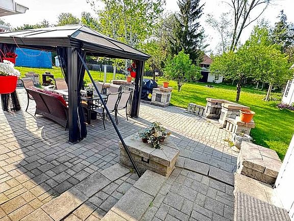 5th image of 338 Little Ave