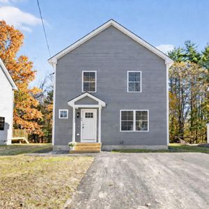 40 Palmer Street, Westbrook, ME, 04092