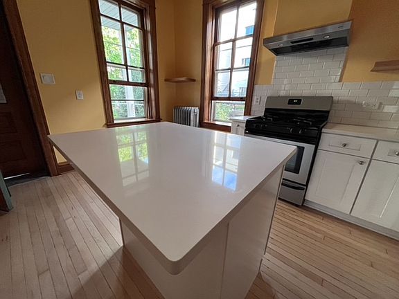 5th image of 2111 N Kedzie Blvd #1F