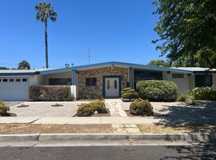 22545 Hatteras St, Woodland Hills, CA 91367