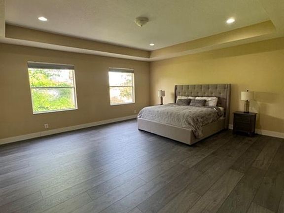 5th image of 1033 Grove Park Cir #0