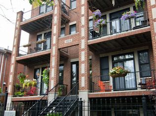 4906 N Winthrop Ave #3S, Chicago, IL 60640
