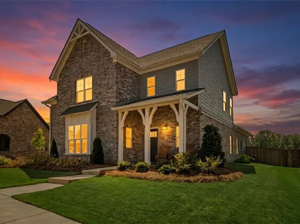 805 Clear Spring Dr, Auburn, AL 36830