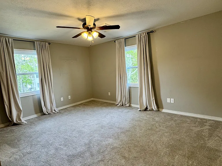 2729 Channel Pl — Photo 18