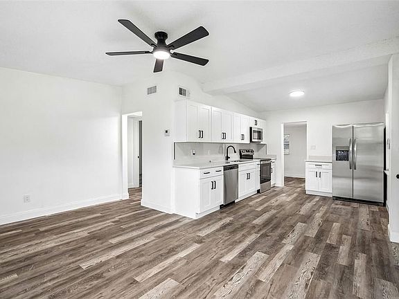 4th image of 806 CITRUS STREET