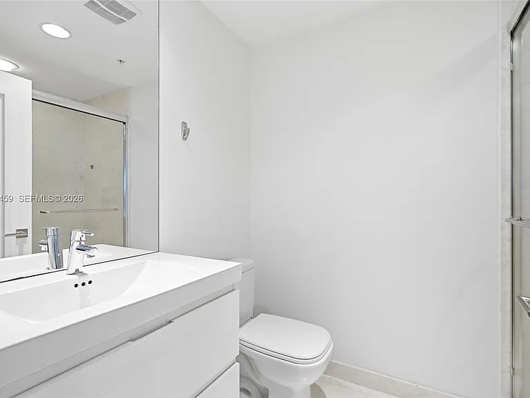 17301 Biscayne Blvd #1008 — Photo 27
