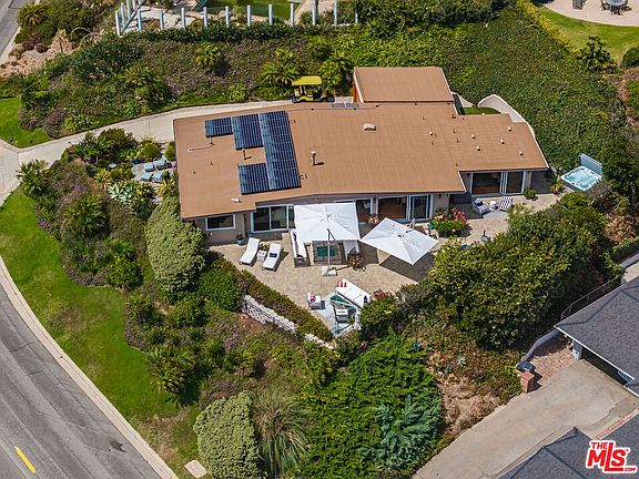 2nd image of 6262 Trancas Canyon Rd