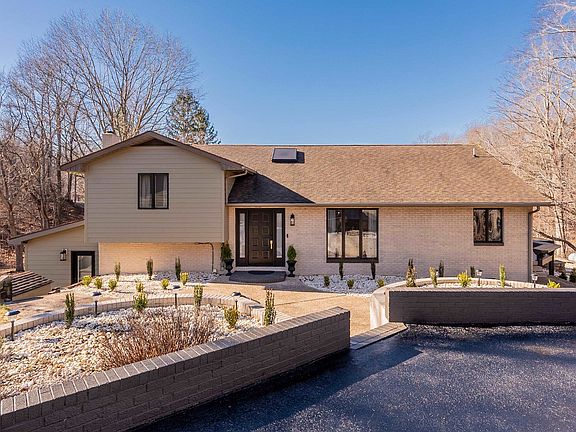 3rd image of 4536 Plantation Estates Rd