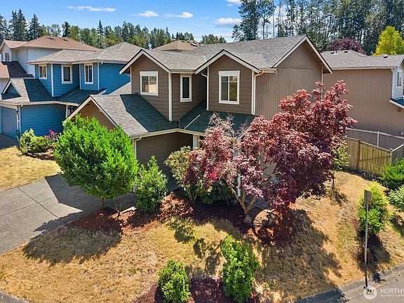 3rd image of 2707 S 268th Place