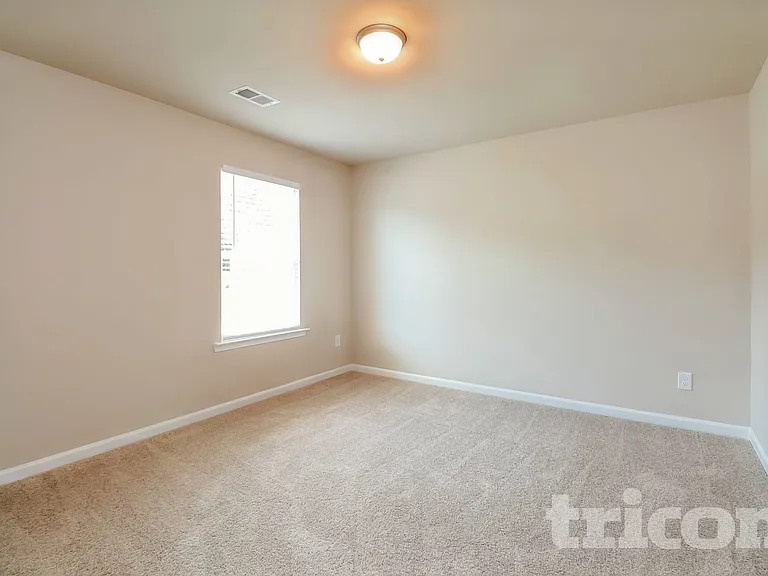 701 Jackson Ct — Photo 11
