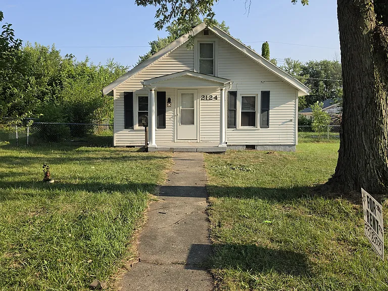 2124 Arthur Ave — Photo 19
