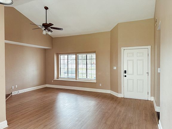 5th image of 8808 Heely Ct