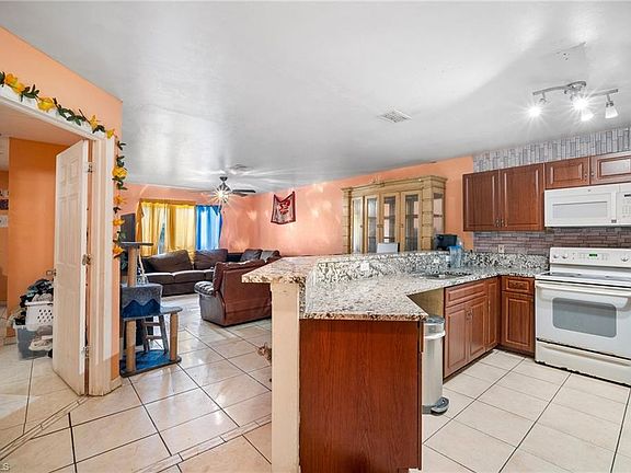 5th image of 727 Hightower AVE S