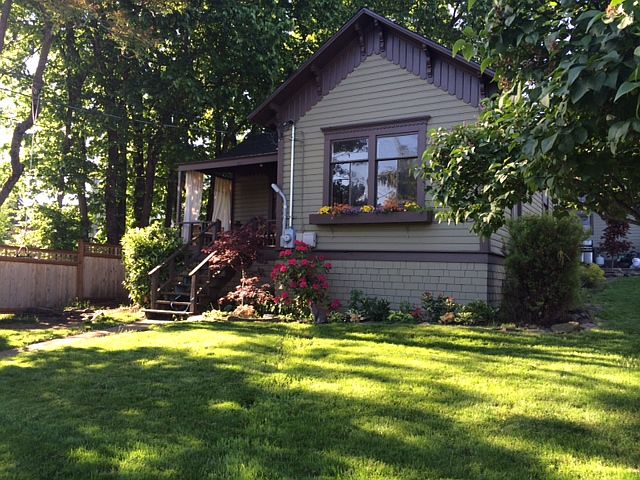 721 Cascade, corner lot 