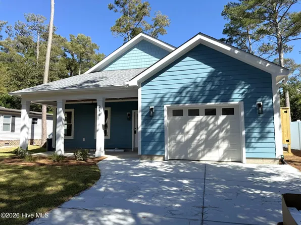 254 NE 66th Street, Oak Island, NC 28465