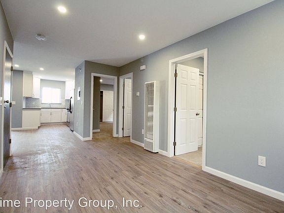 2nd image of 2028 High St APT 3