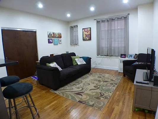 Rented by Immac Realty | media 18