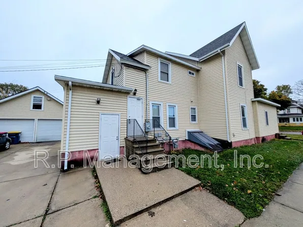 538 2nd St NW, Faribault, MN 55021