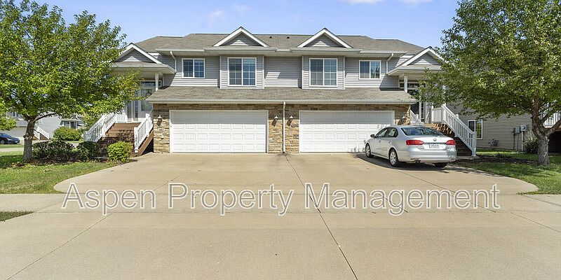 1st image of 482 N McKenzie Ln