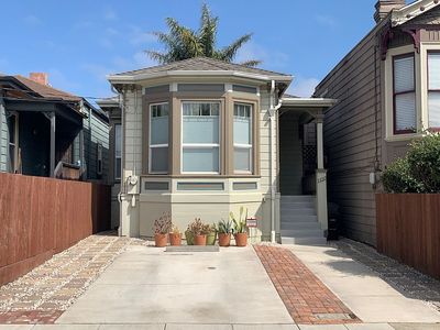 1122 Wood St, Oakland, CA, 94607