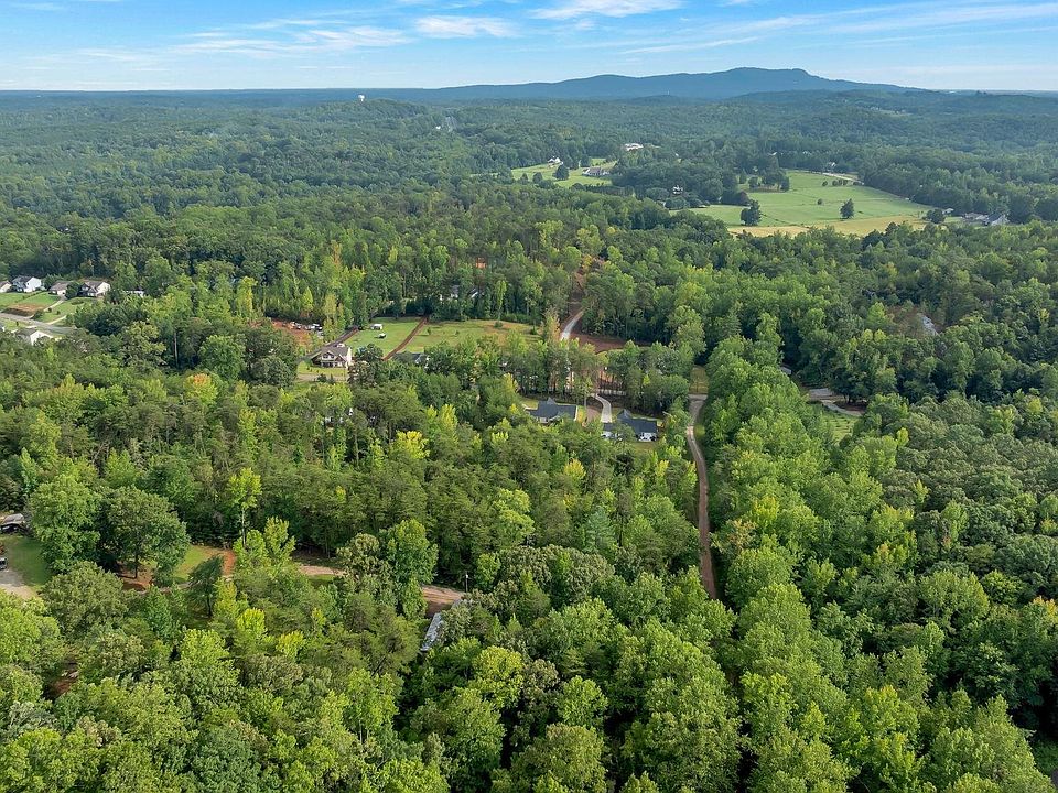 1st image of 300 Goodwin Rd