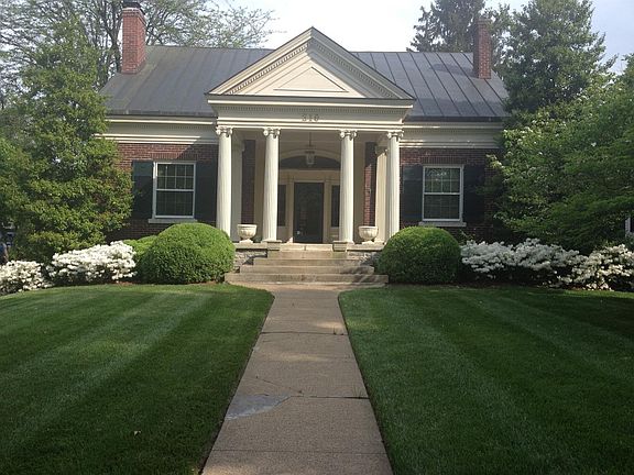 2nd image of 210 S Ashland Ave