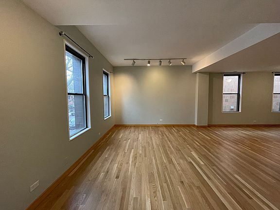 2nd image of 2308 N Greenview Ave #2