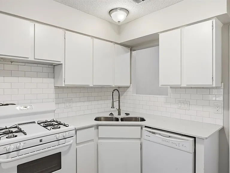 113 Meteor Dr #A — Photo 8