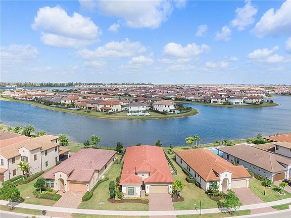 4th image of 11835 S Baypoint Circle