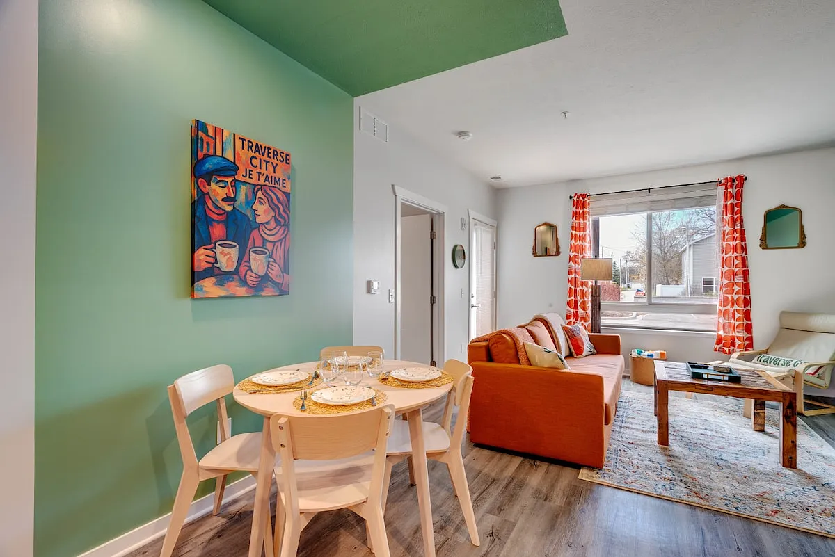 1 bed, 604 sqft, $1,595 — Photo 1