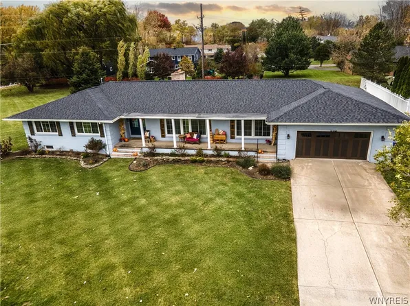 9250 Greiner Rd, Clarence, NY 14031