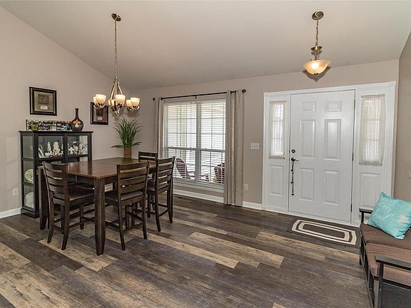 3rd image of 5217 Driftwood Dr