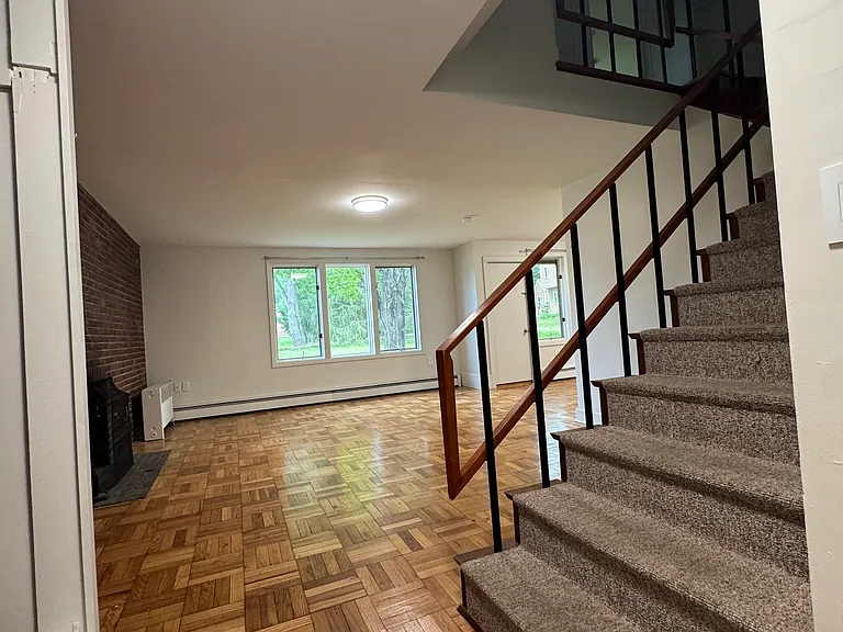 48 College Ave #3 — Photo 2