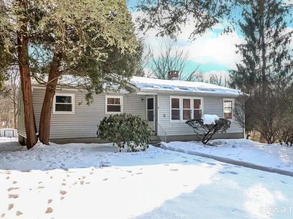 7 Longview Road, Newtown, CT 06482