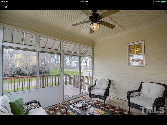 5th image of 424 Charleston Dr