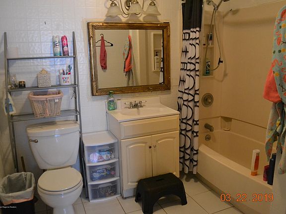 3rd image of 113 Forest Ave
