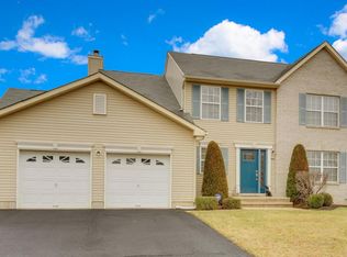 13 Dogwood Cir, Aberdeen, NJ 07747