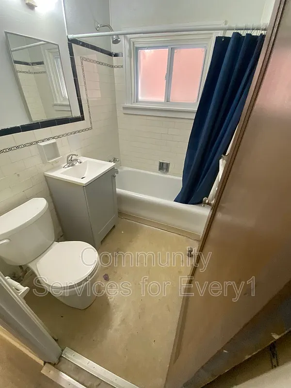 1 bed, 1.0 bath, $950 — Photo 4