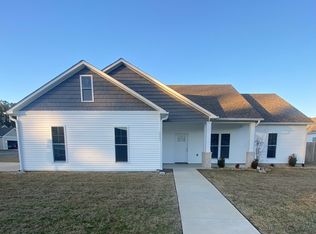 2557 Garden Dr, Benton, AR 72015