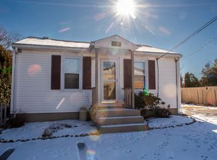 623 State Rd, Dartmouth, MA 02747