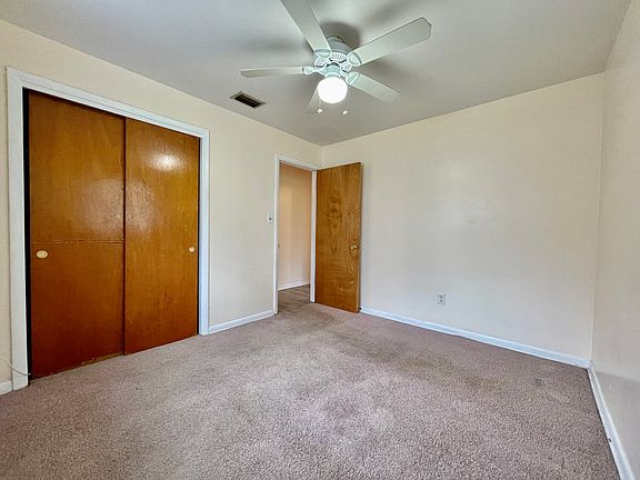 4th image of 1215 SE 17th Ter