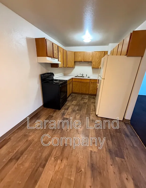 2 bed, 1.0 bath, 800 sqft, $995 — Photo 3
