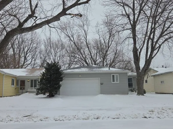 3008 S West Ave, Sioux Falls, SD 57105