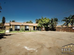 2413 S M St, Bakersfield, CA 93304